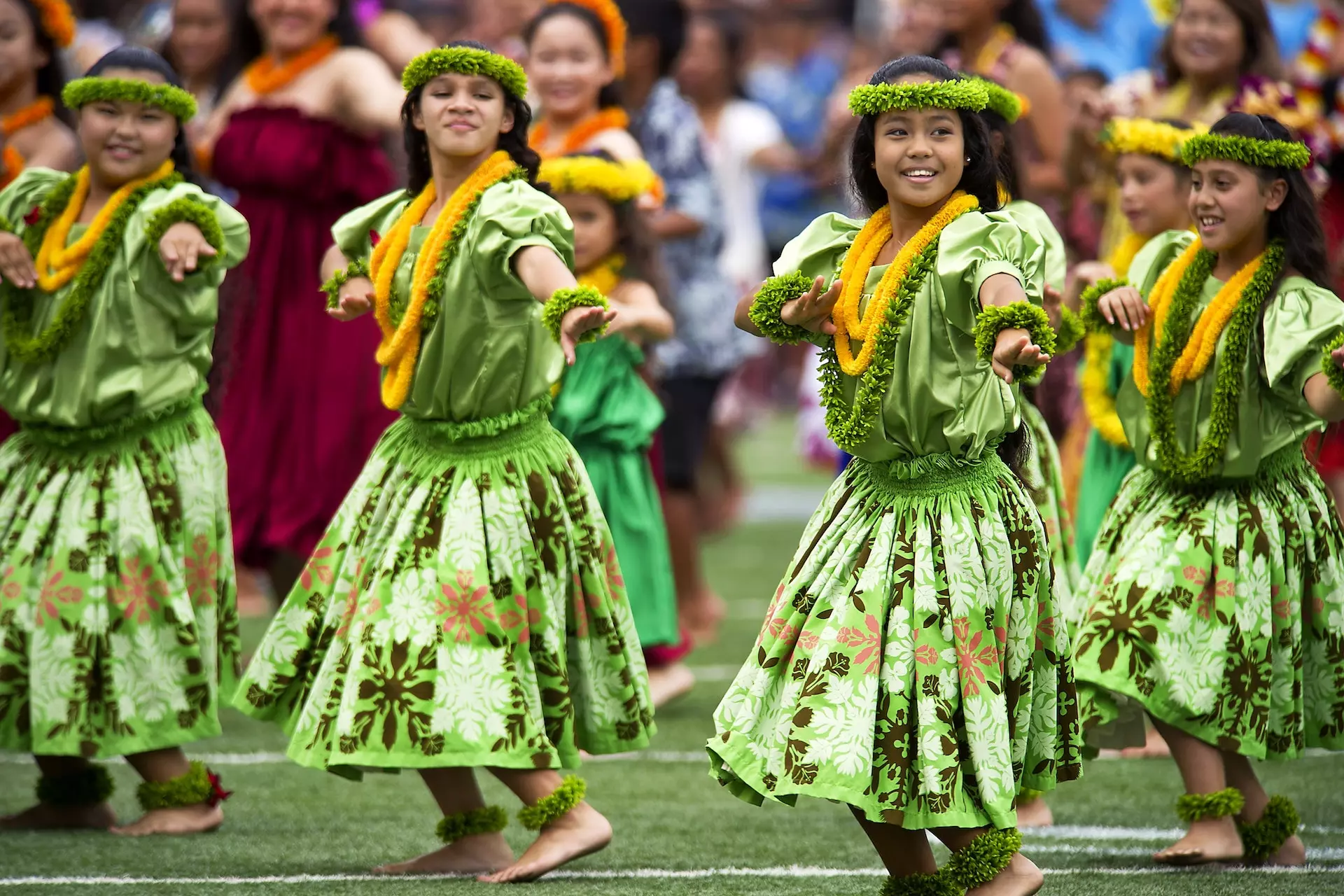 ハワイの美しき伝統。フラダンスに込められた意味と歴史 | ALOCO（アロコ）